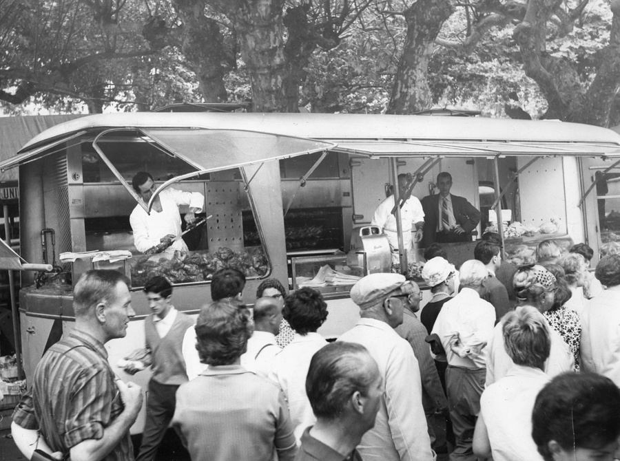 1975: Food Truck: a gourmet restaurant on wheels!
